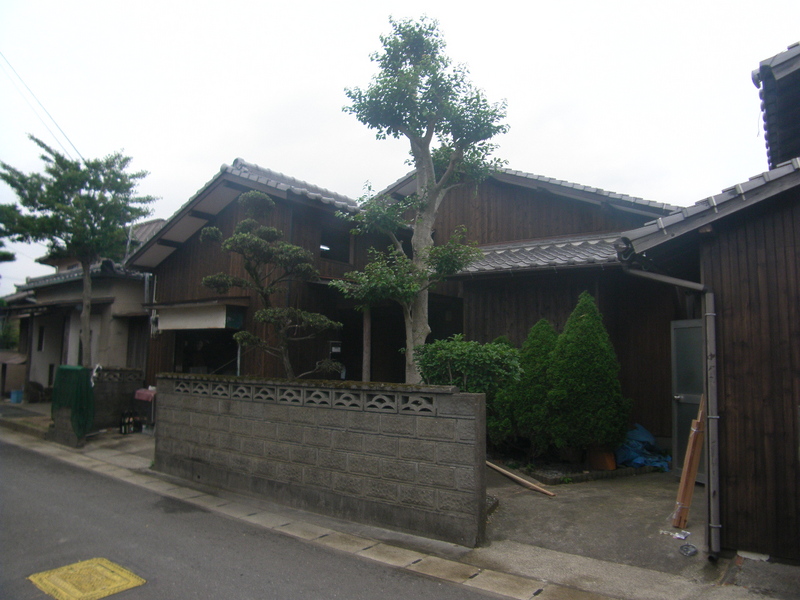 高田町 台風対策に、二階建てから一階建てへのリフォーム